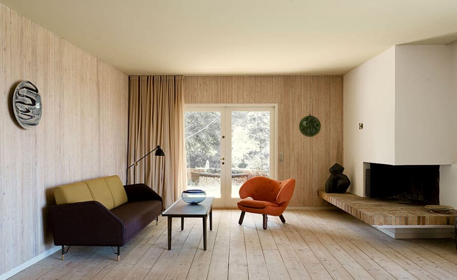 Model 500 Couch Table