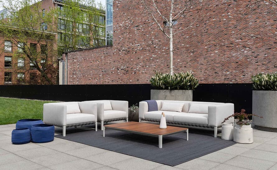 able outdoor armchair