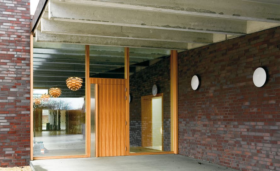 arne jacobsen eklipta wall/ceiling light