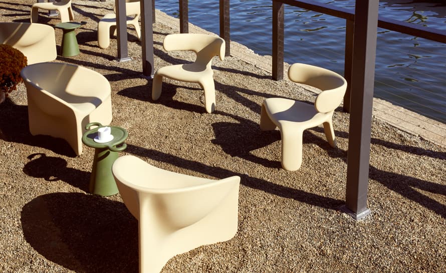 Bluff Lounge Chair