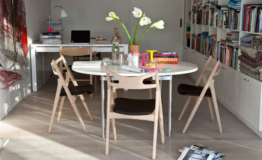 ch29 sawbuck chair