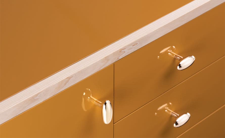 classon 2 door 3 drawer sideboard 052j