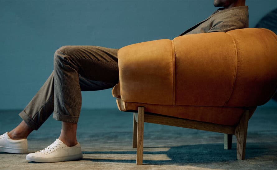 croissant lounge chair
