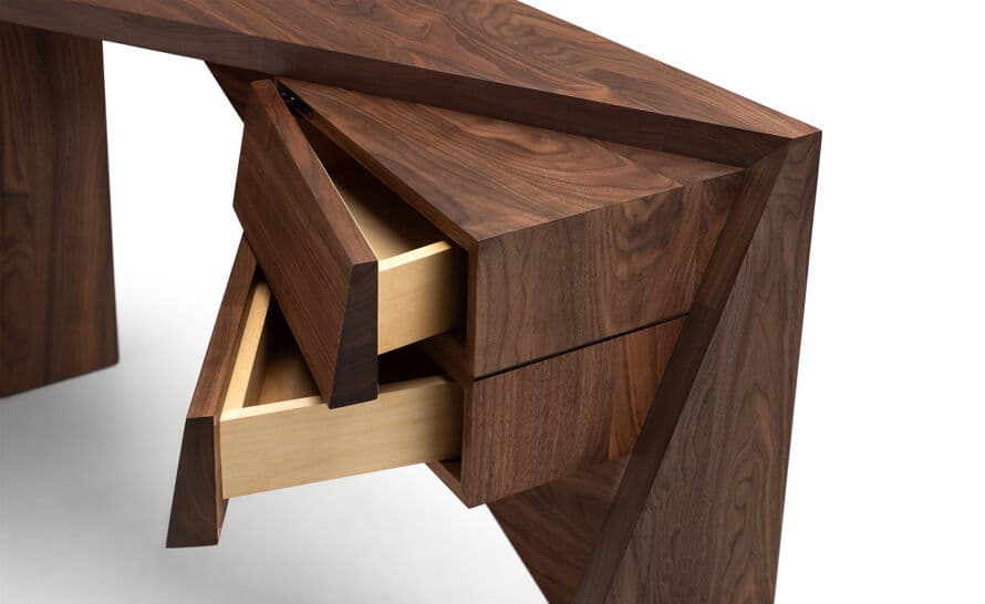 Deneb Desk