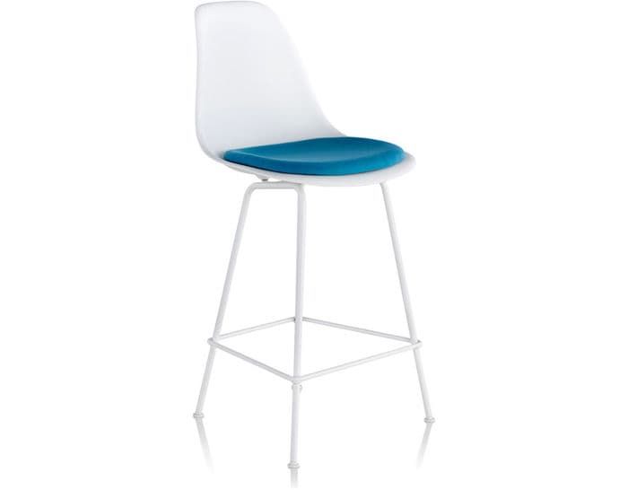 eames&reg; molded plastic stool with seat pad