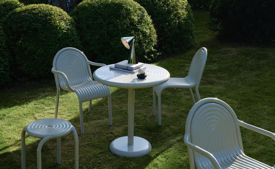 Groove Outdoor Table Round