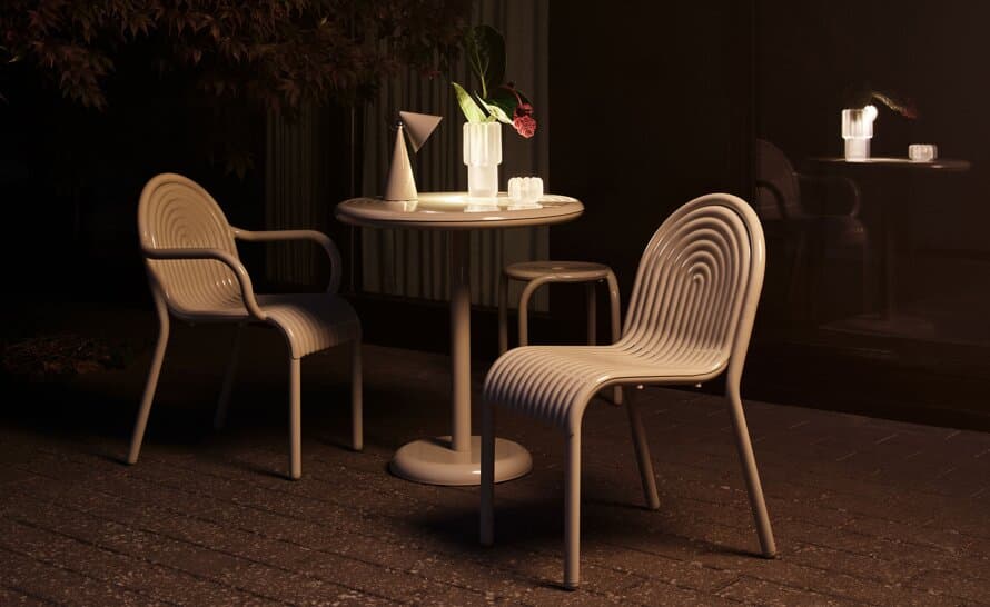 Groove Outdoor Table Round