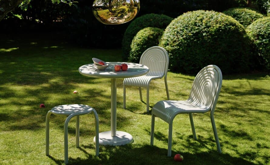 Groove Outdoor Table Round