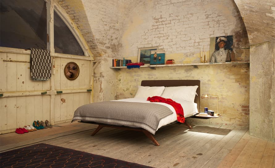 hepburn queen size bed 351aq
