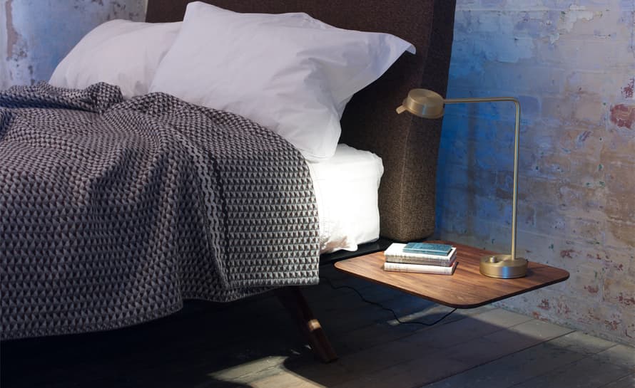 hepburn queen size bed 351aq