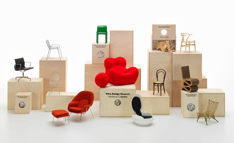 Miniature Karuselli Chair