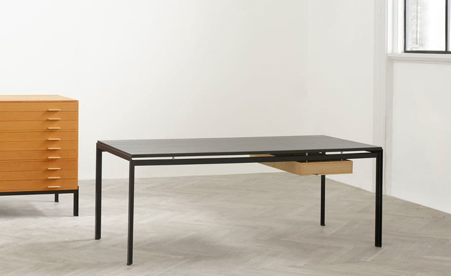 pk52 professor desk