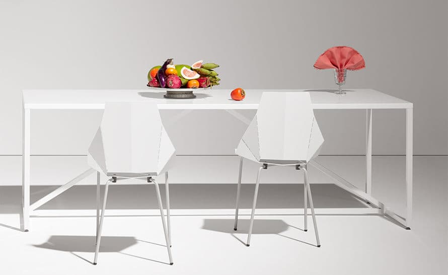 strut table