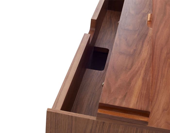 wonder wall 2.0 desk