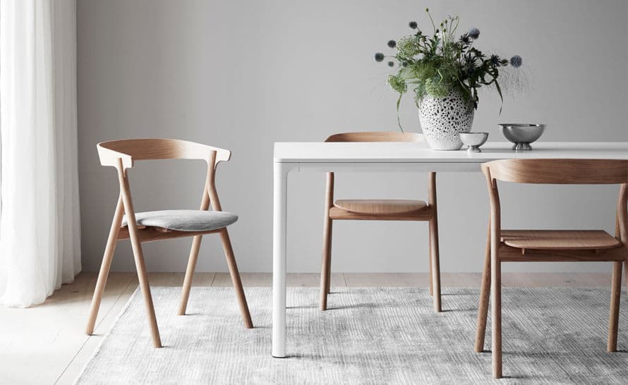yksi chair with upholstered seat