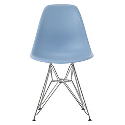 eames plastic side chair by Eames for Herman Miller